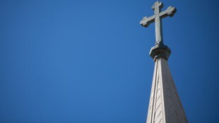 Bei einer Kirche in Telfs (Symbolbild) trieben die Täter ihr Unwesen. (Bild: thinkstockphotos.de)