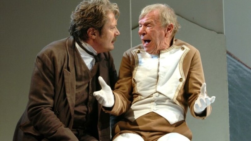 Ossy Kolmann und Herbert Foettinger in "Der Alpenkönig und der Menschenfeind" (Bild: APA/Robert Jäger)