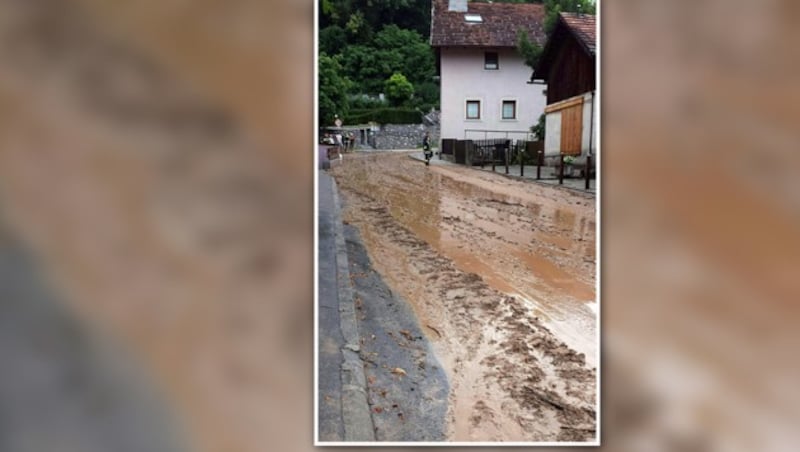 Im Tiroler Imst wüteten die Unwetter. (Bild: APA/ZEITUNGSFOTO.AT)