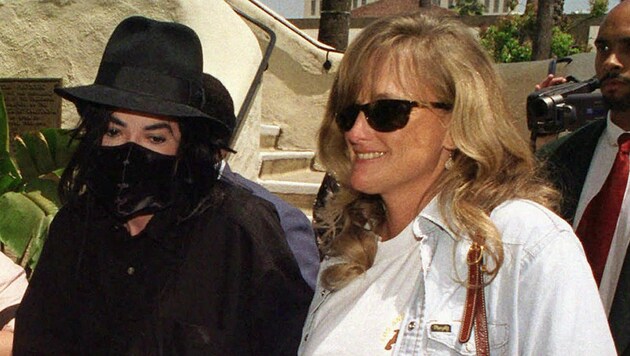 Michael Jackson und Debbie Rowe (Bild: AP)