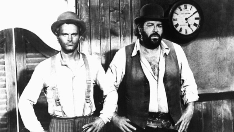 Terence Hill und Bud Spencer im Italo-Western "Vier Fäuste für ein Halleluja" (Bild: APA/dpa)