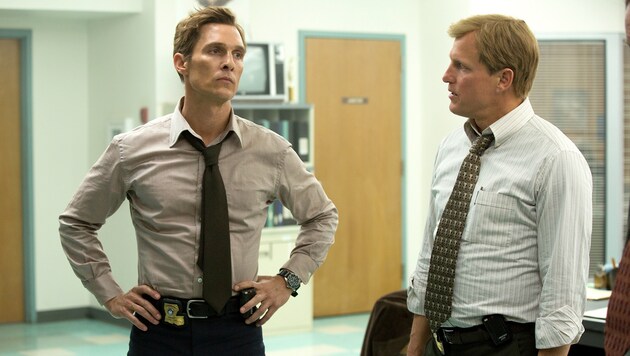 Matthew McConaughey und Woody Harrelson in der ersten Staffel "True Detective" (Bild: HBO)