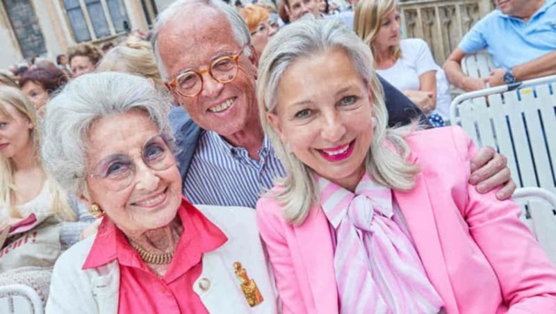 Lotte Tobisch mit Martina und Werner Fasslabend (Bild: Starpix/Alexander TUMA)