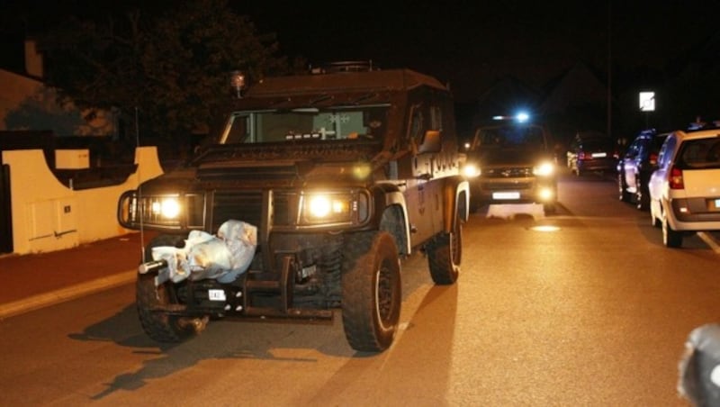 Ein Einsatzfahrzeug der Spezialeinheit RAID (Bild: APA/AFP/MATTHIEU ALEXANDRE)