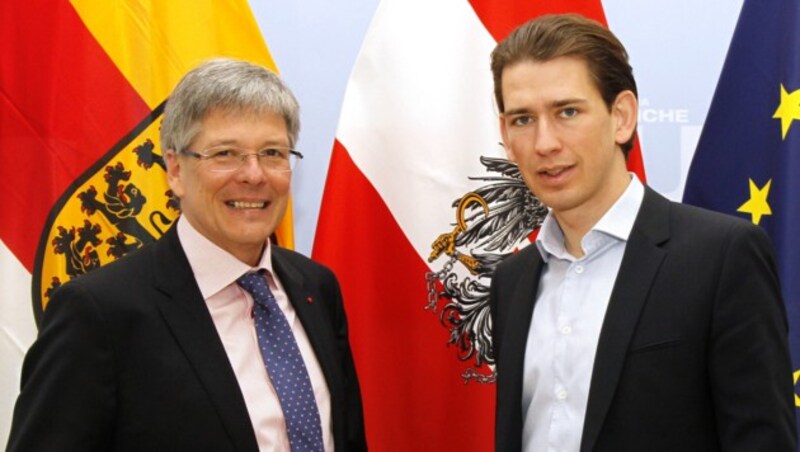 Kärntens Landeshauptmann Peter Kaiser und Außenminister Sebastian Kurz (Bild: APA/BMEIA/MAHMOUD-ASHRAF)