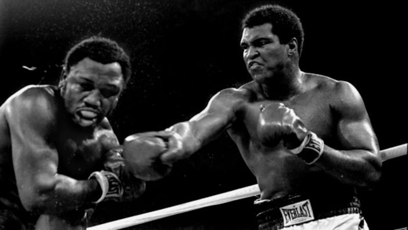 Muhammad Ali (rechts) (Bild: ASSOCIATED PRESS)