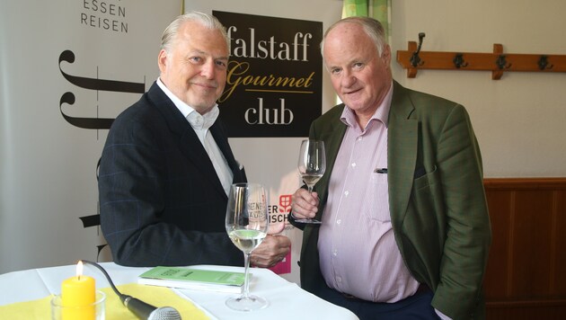 Stv. "Krone"-Chefredakteur Georg Wailand mit Falstaff-Herausgeber Wolfgang Rosam (Bild: KRISTIAN BISSUTI)