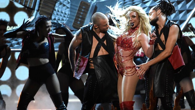 Britney Spears versexte mit ihrem Auftritt die Billboard Music Awards. (Bild: Chris Pizzello/Invision/AP)