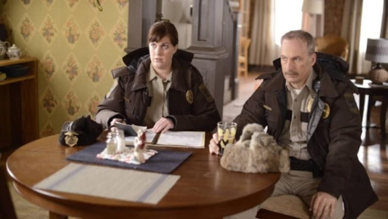 Allison Tolman und Bob Odenkirk in "Fargo" (Bild: FX Networks)