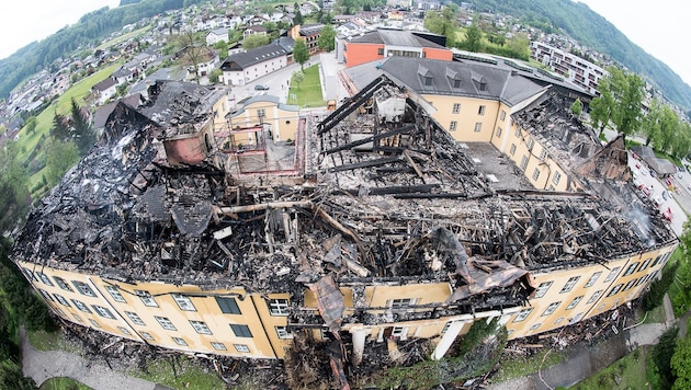 Das Internat wurde bei dem Feuer völlig zerstört. (Bild: fotokerschi.at)