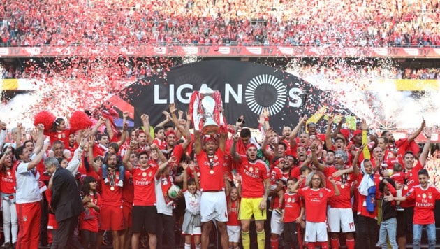 Grenzenloser Jubel war auch bei Benfica Lissabeon angesagt. (Bild: AP)