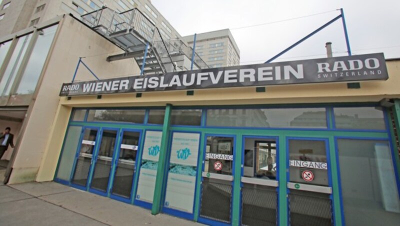 Der Zugang zum Wiener Eislaufverein am Heumarkt (Bild: Martin A. Jöchl)