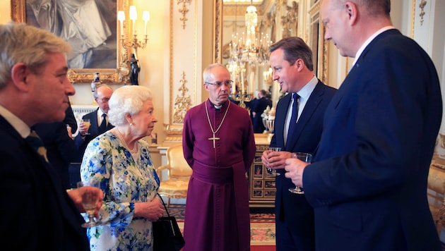 Drei Personen, die mit den drei „Brexits“ historisch verknüpft sind: Königin Elisabeth II., Justin Welby, bis Anfang 2025 Erzbischof von Canterbury, und der ehemalige Premier David Cameron (Bild: Associated Press)