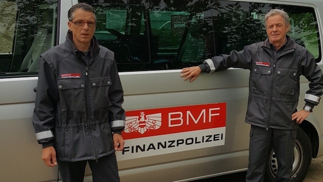 Die Finanzpolizisten Eroll Fellner und Michael Schützner (Bild: Finanzpolizei)