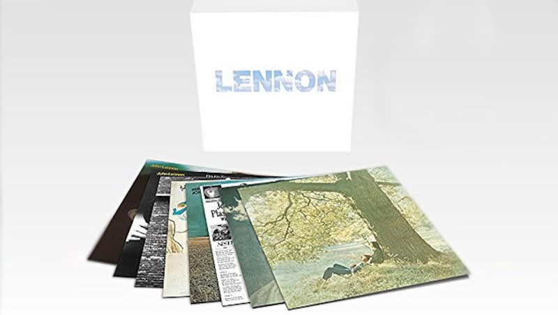 Die "Lennon"-Box und ihr Inhalt (Bild: Universal Music)