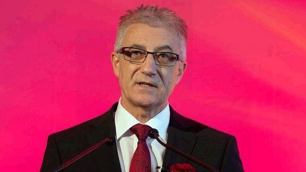 Salzburgs SPÖ-Chef Steidl führt Kritiker an: "Die Fundamente der SPÖ müssen erneuert werden." (Bild: Franz Neumayr/MMV)