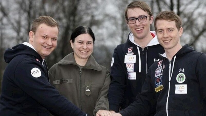 Die Schütengarde rund um den Mittersiller Gernot Rumpler (Zweiter von rechts) ist fix vertreten. (Bild: Andreas Tröster)