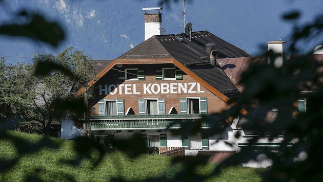 Das frühere Salzburger Luxushotel wurde zum Flüchtlingsverteilerzentrum umfunktioniert. (Bild: MARKUS TSCHEPP)