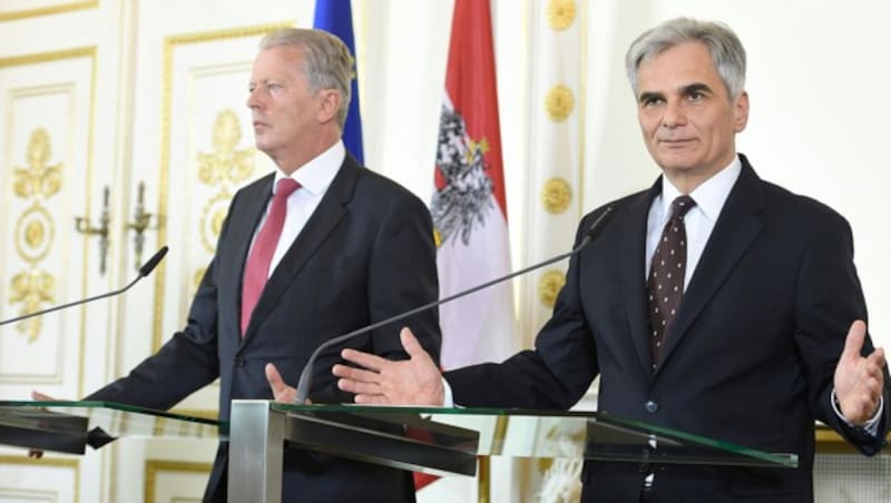 Mitterlehner und Faymann nach dem Ministerrat (Bild: APA/Helmut Fohringer)