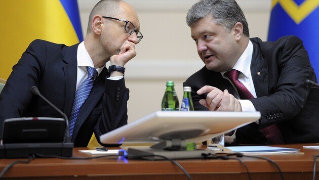 Ministerpräsident Jazenjuk und Präsident Poroschenko (Bild: AFP)