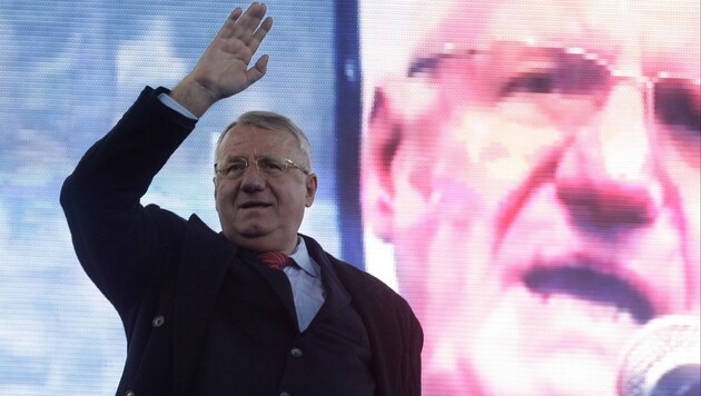 Seselj bei einer Veranstaltung in Belgrad (Bild: AP)