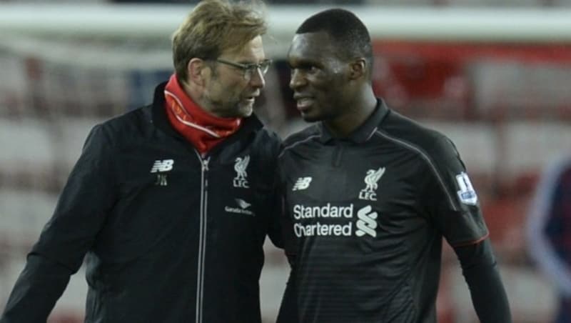 Jürgen Klopp (links) und Christian Benteke (Bild: APA/AFP/OLI SCARFF)