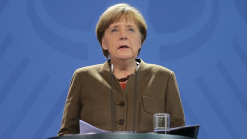 Merkel betonte, dass Brüssel alle Unterstützung von Deutschland erhalten werde. (Bild: APA/dpa/Kay Nietfeld)