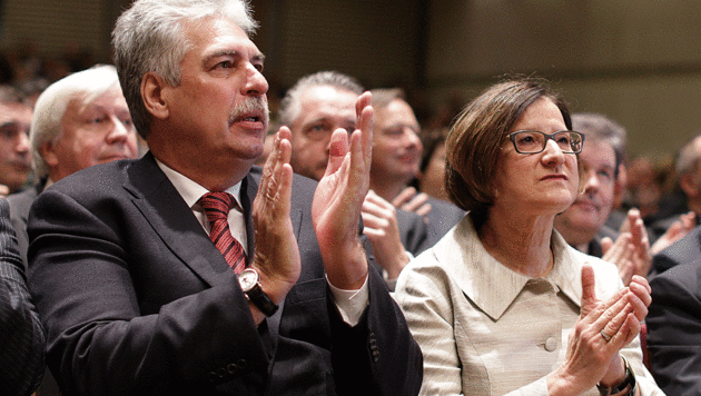 Finanzminister Hans Jörg Schelling, Innenministerin Johanna Mikl-Leitner (Bild: APA/Georg Hochmuth)