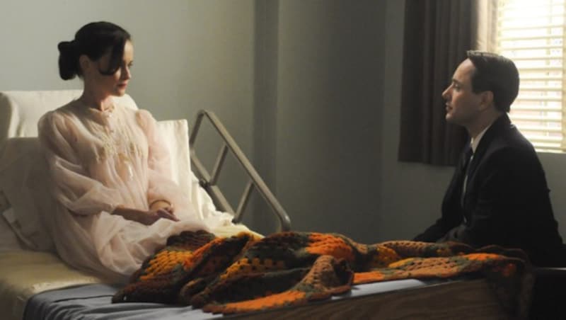 Alexis Bledel und Vincent Kartheiser in "Mad Men" (Bild: AMC)