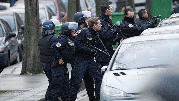 Die Pariser Polizei hat offensichtlich neue Anschläge in der Stadt verhindert. (Bild: AFP)