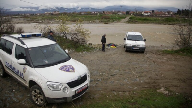 Im Fluss Suva ertranken drei Flüchtlinge. (Bild: AP)