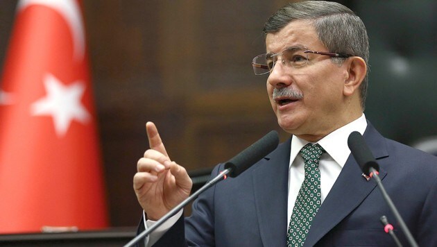 Premier Ahmet Davutoglu will die EU-Beitrittsverhandlungen mit der Türkei vorantreiben. (Bild: AP)
