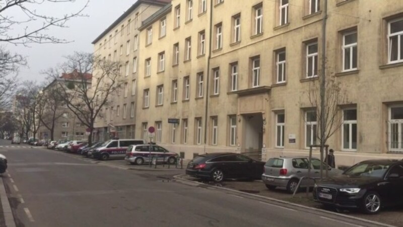 Die Polizeistation in der Pappenheimgasse (Bild: Andi Schiel)