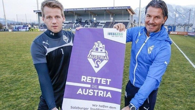 Stefan Ebner mit Gerald Baumgartner, dem Trainer & Sportdirektor: Signale der Hoffnung für Austria (Bild: Markus Tschepp)