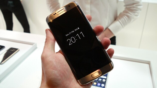 Das Always-On-Display des Galaxy S7 ist eine sehr praktische Sache. (Bild: Dominik Erlinger)