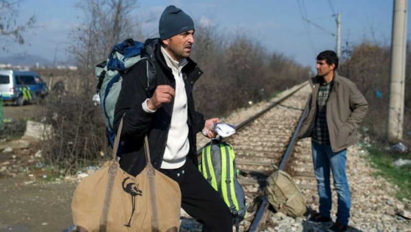 Flüchtlinge in Mazedonien (Bild: APA/AFP/ROBERT ATANASOVSKI)