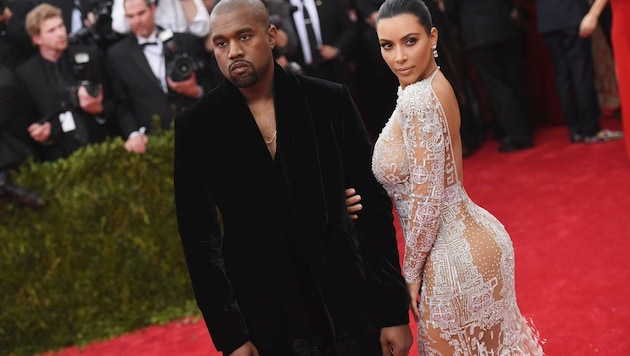 Kim Kardashian und Kanye West beim Met Ball (Bild: AFP)