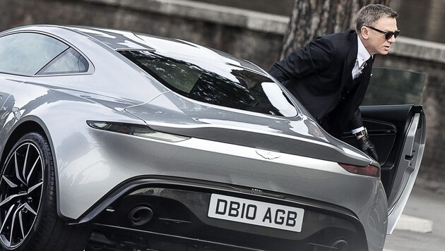 Daniel Craig als Geheimagent James Bond - der freilich für den Auslandsgeheimdienst MI6 tätig ist (Bild: APA/EPA/ANGELO CARCONI)