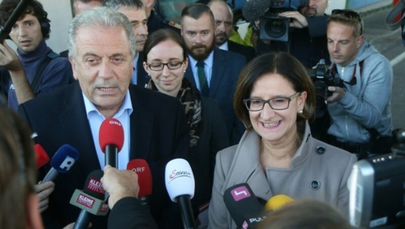 Avramopoulos besuchte im November Österreich (Bild: APA/AFP/DIETER NAGL)