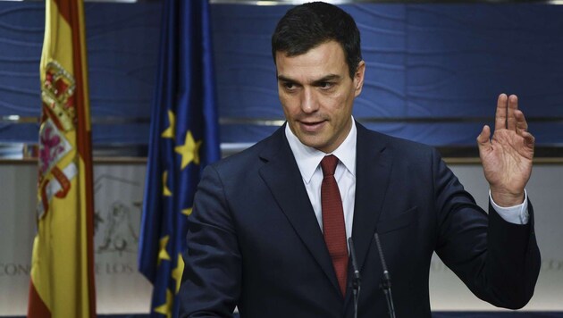 Kommt eine sozialistische Regierung in Spanien? Pedro Sanchez wird Koalitionsgespräche führen. (Bild: APA/AFP/PEDRO ARMESTRE)