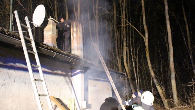 In Rothenthurn brannte ein Kamin (Bild: www.ffolsachmolzbichl.at)