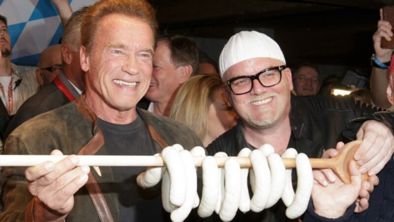 Arnold Schwarzenegger und Gerry Friedle aka "DJ Ötzi" (Bild: APA/GEORG HOCHMUTH)