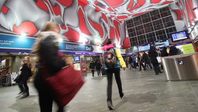 Die Halle des Grazer Hauptbahnhofs. (Bild: Jürgen Radspieler)