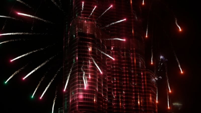 Feuerwerk am Burj Khalifa (Bild: AP)