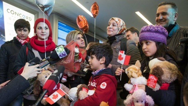 Tima Kurdi und ihre Familie nahmen die Verwandten in Empfang. (Bild: AP)