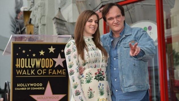 Quentin Tarantino mit Freundin Courtney Hoffman (Bild: AFP/Angela Weiss)