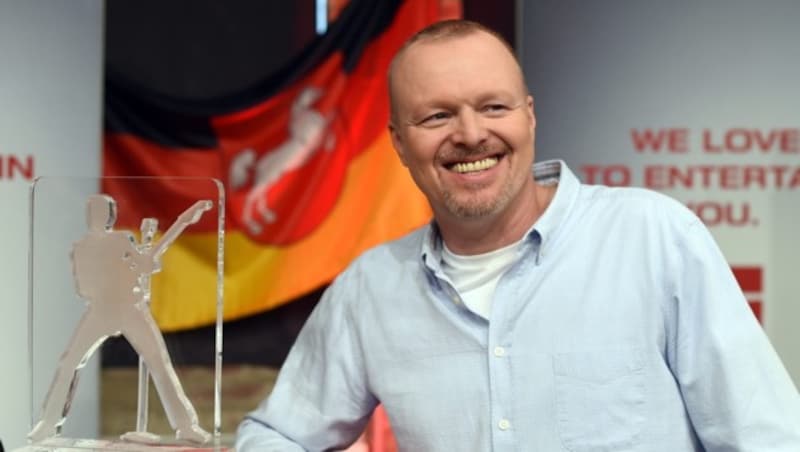 Stefan Raab will seine "Fernsehschuhe an den Nagel hängen". (Bild: APA/EPA/SWEN PFOERTNER)