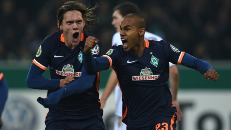 So bejubeln die Bremer den Sieg bei Borussia Mönchengladbach! (Bild: AFP or licensors)