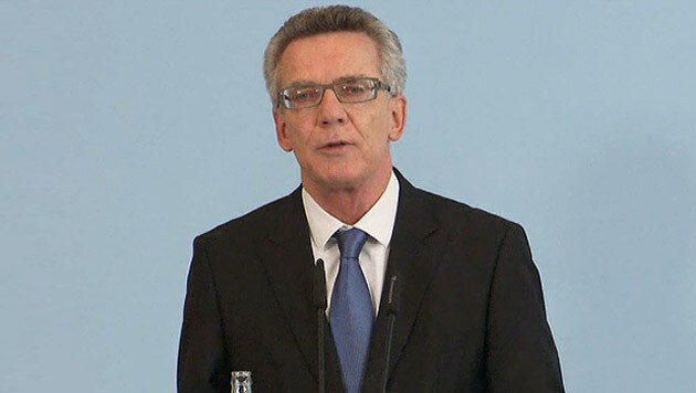 Innenminister Thomas de Maiziere bei der Pressekonferenz (Bild: bild.de)