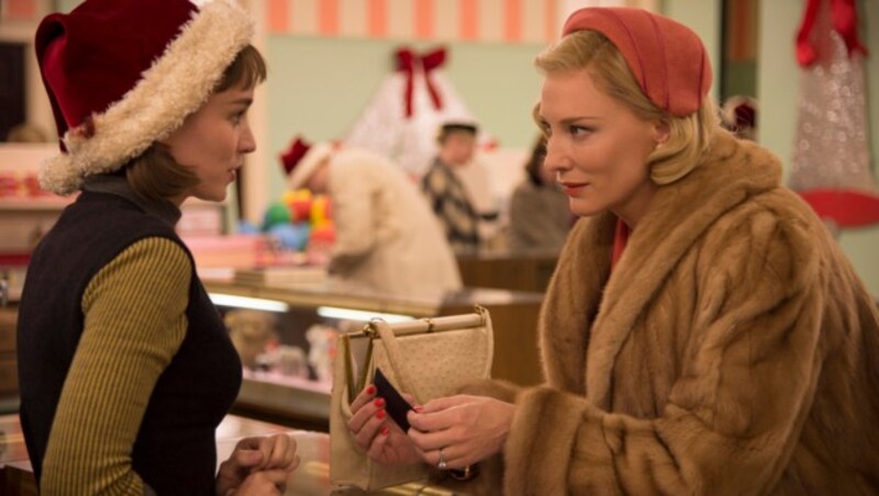 Roney Mara und Cate Blanchett in "Carol" (Bild: AP)